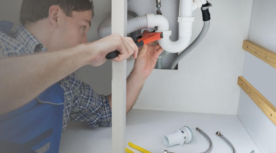 Expert burst pipe repair services in Austwell, TX